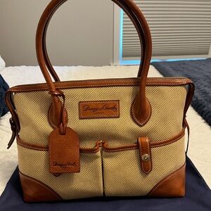 🧡 Dooney & Bourke Tan Fabric Bag